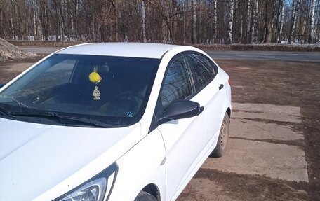 Hyundai Solaris II рестайлинг, 2013 год, 700 000 рублей, 7 фотография