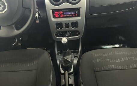 Renault Sandero I, 2014 год, 997 000 рублей, 28 фотография