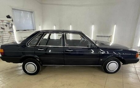 Audi 80, 1985 год, 275 000 рублей, 7 фотография