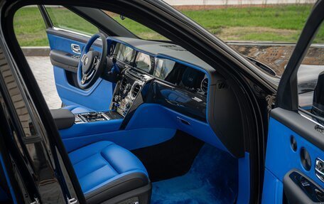 Rolls-Royce Cullinan, 2026 год, 78 000 000 рублей, 27 фотография