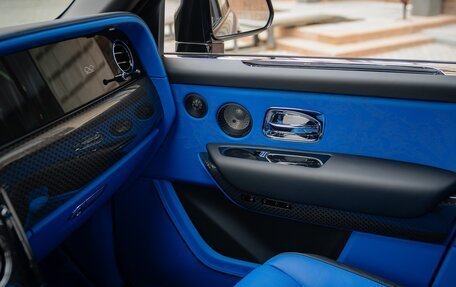 Rolls-Royce Cullinan, 2026 год, 78 000 000 рублей, 30 фотография