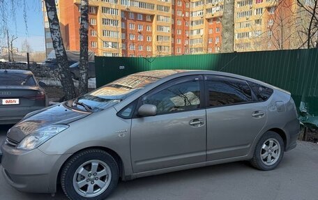 Toyota Prius, 2008 год, 680 000 рублей, 3 фотография