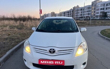 Toyota Auris II, 2012 год, 999 000 рублей, 2 фотография