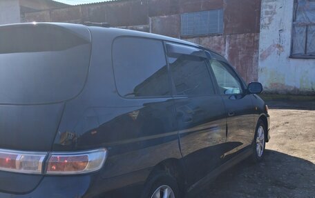 Toyota Gaia, 2001 год, 550 000 рублей, 17 фотография