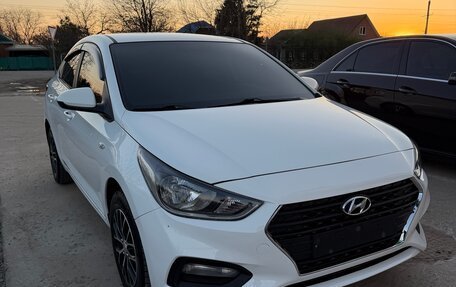 Hyundai Solaris II рестайлинг, 2018 год, 1 200 000 рублей, 2 фотография