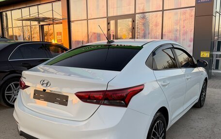 Hyundai Solaris II рестайлинг, 2018 год, 1 200 000 рублей, 4 фотография