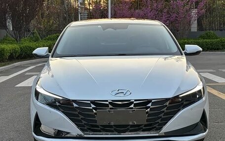 Hyundai Elantra, 2022 год, 1 740 000 рублей, 2 фотография