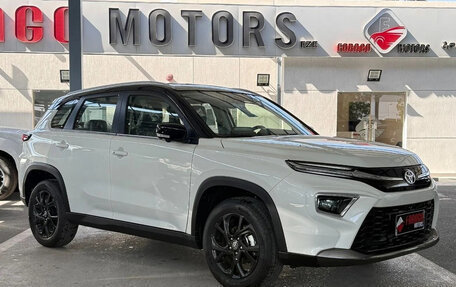 Toyota Urban Cruiser, 2026 год, 3 500 000 рублей, 4 фотография
