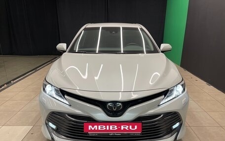 Toyota Camry, 2020 год, 3 400 000 рублей, 2 фотография