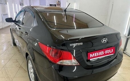 Hyundai Solaris II рестайлинг, 2011 год, 930 000 рублей, 3 фотография
