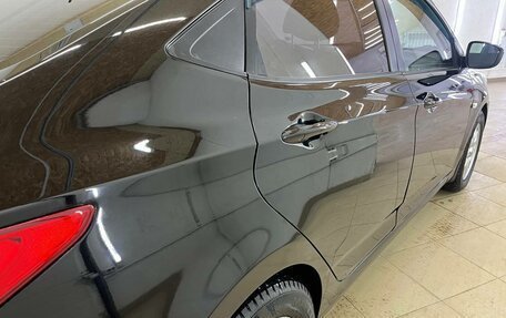 Hyundai Solaris II рестайлинг, 2011 год, 930 000 рублей, 15 фотография