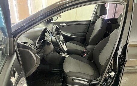 Hyundai Solaris II рестайлинг, 2011 год, 930 000 рублей, 19 фотография