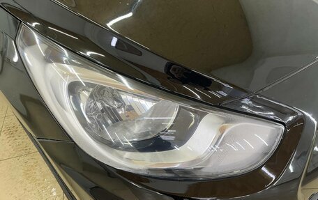 Hyundai Solaris II рестайлинг, 2011 год, 930 000 рублей, 26 фотография