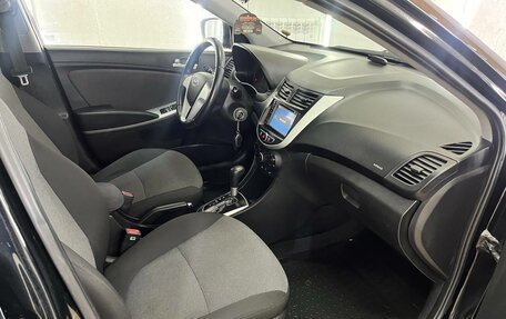 Hyundai Solaris II рестайлинг, 2011 год, 930 000 рублей, 38 фотография