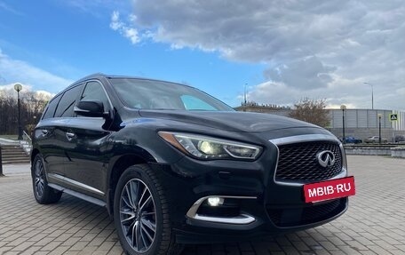 Infiniti QX60 I рестайлинг, 2017 год, 1 720 000 рублей, 4 фотография