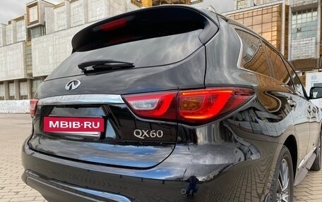Infiniti QX60 I рестайлинг, 2017 год, 1 720 000 рублей, 8 фотография