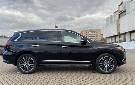 Infiniti QX60 I рестайлинг, 2017 год, 1 720 000 рублей, 22 фотография