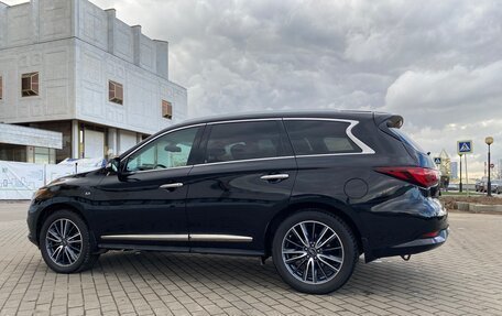 Infiniti QX60 I рестайлинг, 2017 год, 1 720 000 рублей, 24 фотография