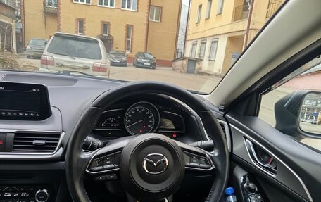 Mazda Axela, 2017 год, 1 395 000 рублей, 2 фотография