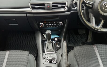 Mazda Axela, 2017 год, 1 395 000 рублей, 3 фотография