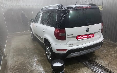 Skoda Yeti I рестайлинг, 2015 год, 1 500 000 рублей, 3 фотография