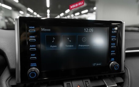 Toyota RAV4, 2022 год, 3 800 000 рублей, 19 фотография