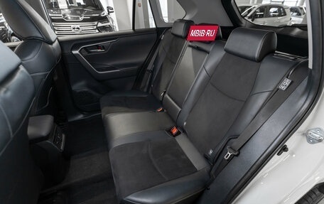 Toyota RAV4, 2022 год, 3 800 000 рублей, 12 фотография