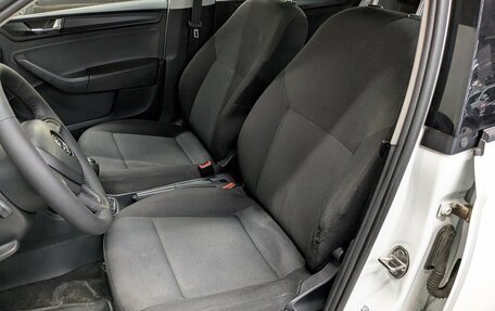 Skoda Rapid I, 2019 год, 720 000 рублей, 6 фотография