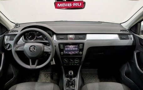 Skoda Rapid I, 2019 год, 720 000 рублей, 8 фотография