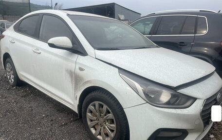 Hyundai Solaris II рестайлинг, 2019 год, 550 000 рублей, 1 фотография