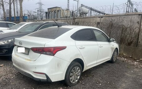 Hyundai Solaris II рестайлинг, 2019 год, 550 000 рублей, 3 фотография