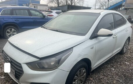 Hyundai Solaris II рестайлинг, 2019 год, 550 000 рублей, 2 фотография