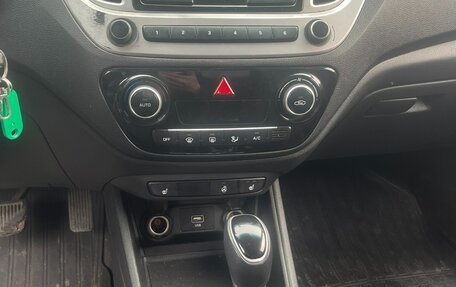 Hyundai Solaris II рестайлинг, 2019 год, 550 000 рублей, 6 фотография