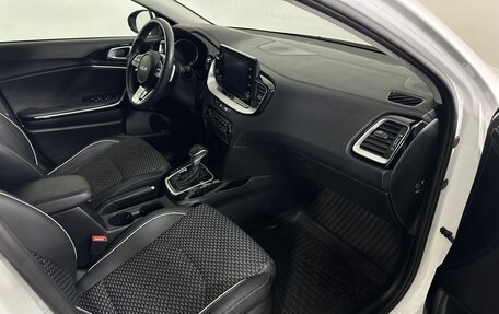 KIA cee'd III, 2022 год, 2 350 000 рублей, 14 фотография