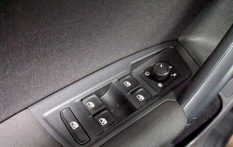 Volkswagen Tiguan II, 2020 год, 2 700 000 рублей, 8 фотография