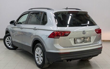 Volkswagen Tiguan II, 2020 год, 2 700 000 рублей, 25 фотография
