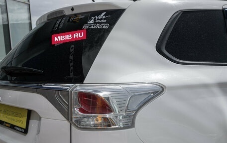 Mitsubishi Outlander III рестайлинг 3, 2013 год, 1 475 000 рублей, 6 фотография
