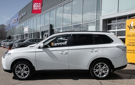 Mitsubishi Outlander III рестайлинг 3, 2013 год, 1 475 000 рублей, 10 фотография