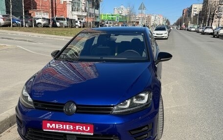 Volkswagen Golf R VII, 2016 год, 3 100 000 рублей, 1 фотография