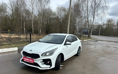 KIA Rio IV, 2017 год, 960 000 рублей, 1 фотография