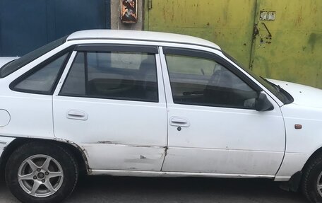 Daewoo Nexia I рестайлинг, 1996 год, 100 000 рублей, 1 фотография