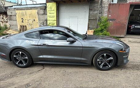 Ford Mustang VI рестайлинг, 2022 год, 4 500 000 рублей, 3 фотография