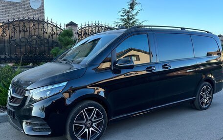 Mercedes-Benz V-Класс, 2023 год, 10 000 000 рублей, 4 фотография