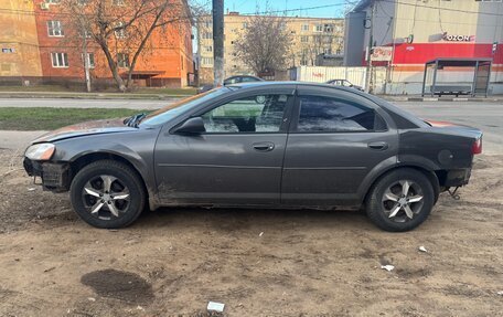 Dodge Stratus II, 2005 год, 125 000 рублей, 5 фотография