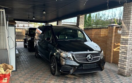 Mercedes-Benz V-Класс, 2023 год, 10 000 000 рублей, 7 фотография