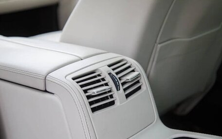 Mercedes-Benz CLS, 2015 год, 3 790 000 рублей, 11 фотография