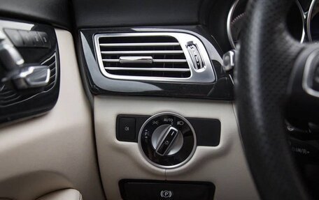 Mercedes-Benz CLS, 2015 год, 3 790 000 рублей, 17 фотография