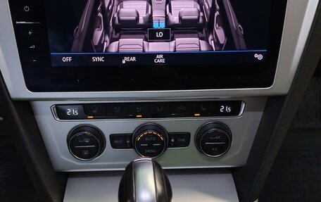 Volkswagen Passat B8 рестайлинг, 2019 год, 1 790 000 рублей, 14 фотография