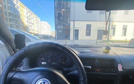 Volkswagen Golf IV, 1998 год, 180 000 рублей, 3 фотография