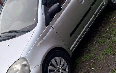 Toyota Yaris I рестайлинг, 1999 год, 320 000 рублей, 6 фотография